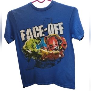 MARVEL AVENGERS FACE OFF GRAPHIC T-SHIRT